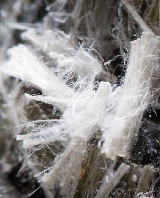 Därför bör du aldrig sanera asbest själv – inte ens vid mindre renoveringar